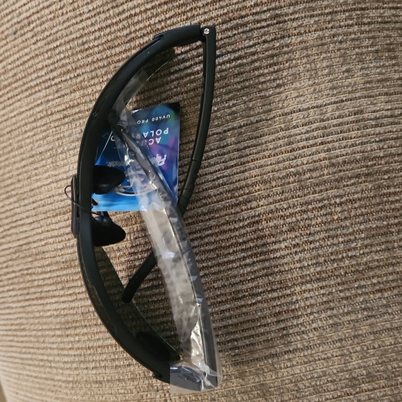 Flying Fisherman Polarized Sunglasses - Picture 2 of 2